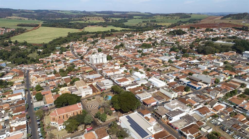 大陆科兴（Sinovac）疫苗在巴西4.6万人小城塞拉纳（Serrana）进行大规模接种计画，初步群体免疫结果显示新冠死亡率、住院率等都显着下降。（图／美联社）(photo:ChinaTimes)