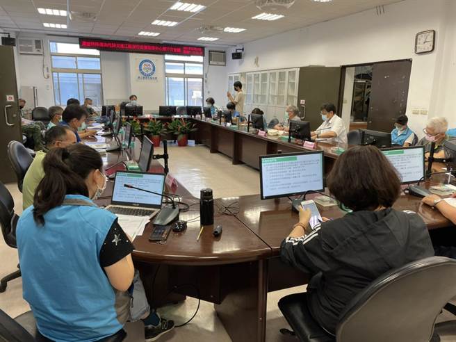 连江县长刘增应主持防疫会议。（连江县政府提供）