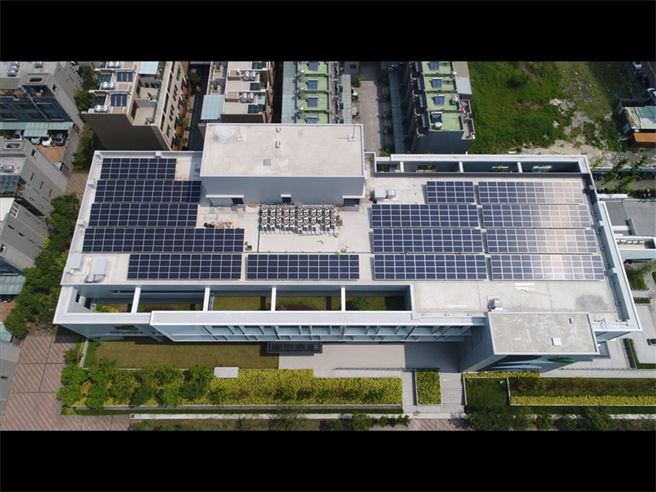 国泰金控承诺RE 100，2030年前全面使用再生能源。(国泰提供)