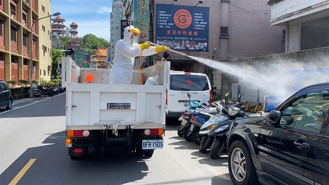 基隆市某护理之家有5名住民确诊，其中2人为洗肾患者。（陈彩玲摄）