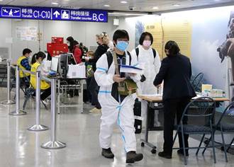 台灣還在吵疫苗 機場人潮圖曝光網驚問：急著飛回美國打？