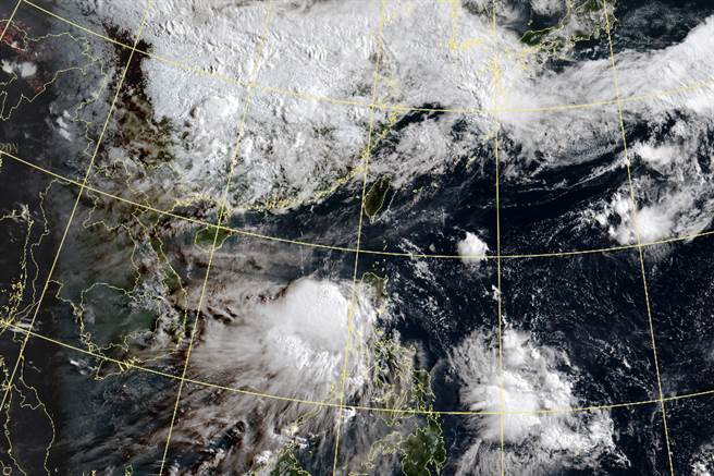 颱风残余水气明接近台湾，有机会带来明显雨势。（中央气象局提供）