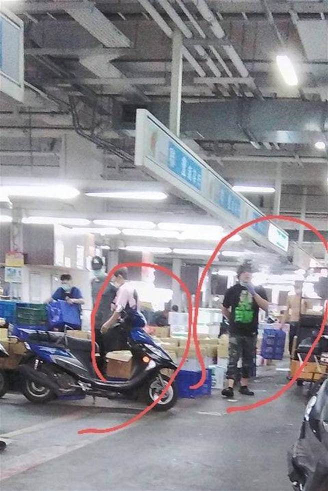 江惠贞回应，公司严格要求员工落实防疫，若有违反规定一律送卫生单位惩处，严重将取消承销人资格禁止入场，「绝不容许防疫破口产生」。（民进党团提供）