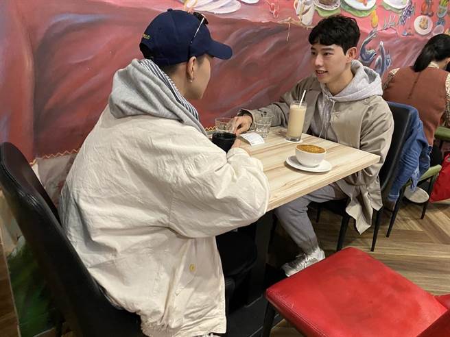 更生少年关怀协会近期邀请黄子佼、曾宝仪、张芸京、王瞳等艺人做公益，推出募款计画，为更生少年规划接风餐、职业培训等一系列项目。（更生少年关怀协会提供）