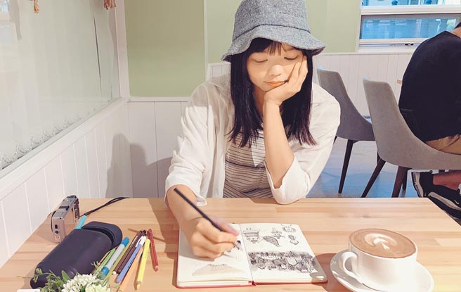 绘本作家林廉恩以《HOME》拿下波隆那拉加兹故事类首奖。（巴巴文化提供）