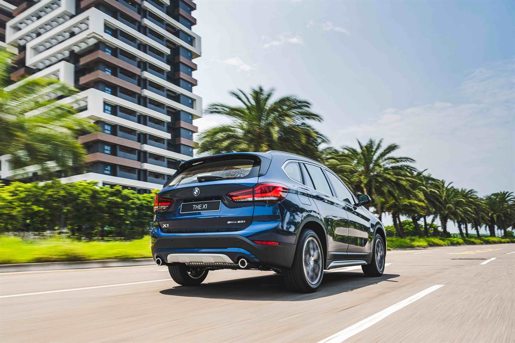 全新BMW X1搭載TwinPower Turbo引擎，具備創新的渦輪增壓技術及高精準燃油缸內直噴技術，輕鬆享受自在駕馭樂趣。