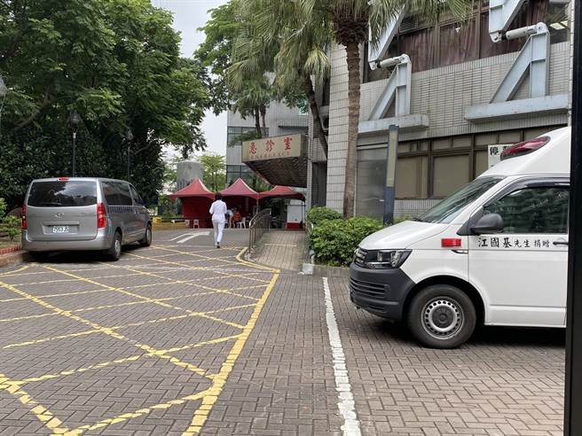 北市联医工会爆料表示，和平院区爆出有确诊者，当时匡列50位医护人员，也陆续有匡列者感染，医院却说，他们都是因上班时行经万华；对此，台北市立联医企业工会表示，感到错愕又痛心。(本报资料照片)