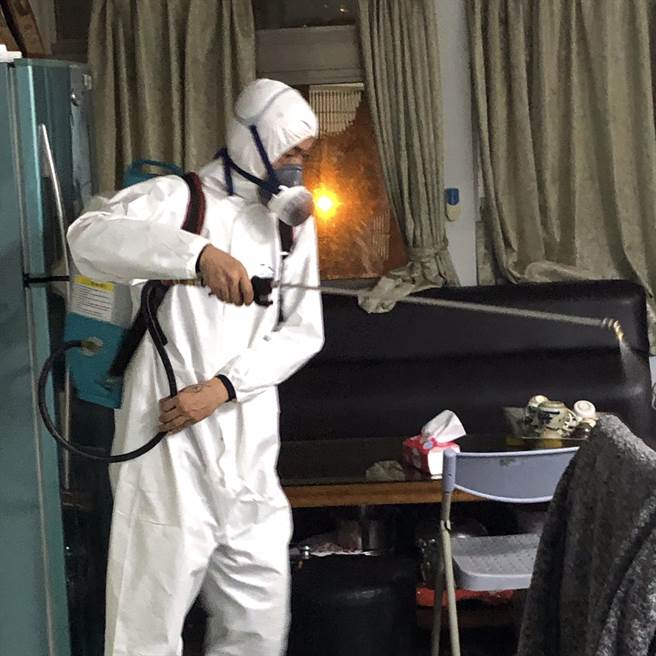 板桥警分局表示，已于6月3日及4日分别针对办公厅舍内部与寝室及相关使用车辆清消3次，确保办公环境安全。（板桥警分局提供）