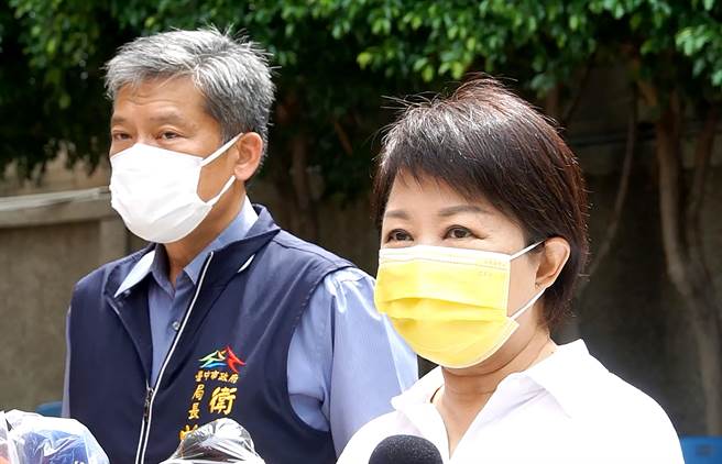 日本赠我国124万剂AZ疫苗，台中市长卢秀燕4日表示，由衷感谢，希望中央争取更多，全国国民才能足够施打，建构防护网。（黄国峰摄）