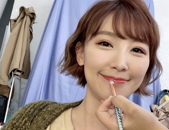 李懿直率敢言，加上傻大姊個性，十分受到觀眾歡迎。（圖/翻攝自李懿IG）