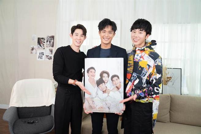 安俊朋（中）、林嘉威（右）及夏和熙。（CBOOK提供）