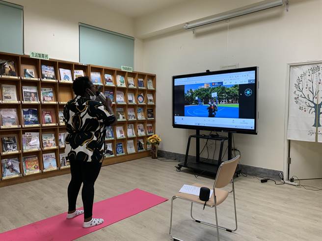 新北市庄敬高职与及人中学师生共同创作防疫歌曲 为台湾加油。（及人中学提供）