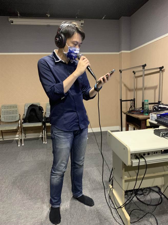 新北市庄敬高职与及人中学师生共同创作防疫歌曲 为台湾加油。（及人中学提供）