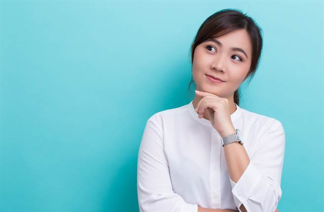 水瓶座、射手座、双子座智商高、思考能力灵活，天生拥有过目不忘的最强大脑。（图／Shutterstock）
