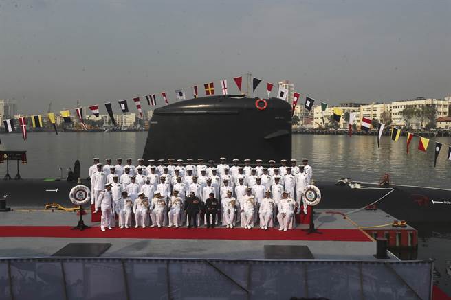 印度國防部批准再建造6艘潛艦，是首次透過戰略夥伴關係模式在印度興建先進潛艦。圖為印軍鮋魚級潛艦。（圖／新華社）