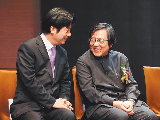 图为赖清德副总统（左）与台日关系协会会长邱义仁（右）。（本报檔案照片）