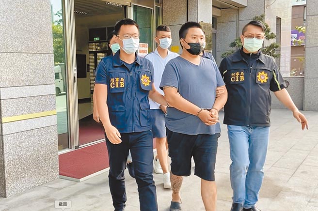 刑事局在高雄將錢姓男子等3嫌查緝到案，訊後依詐欺罪嫌送辦。（翻攝照片／林郁平台北傳真）