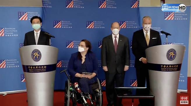 美跨党派3参议员访台。