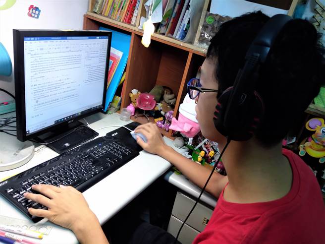 經新北市教育局調查，考量避免學生群聚到校考試染疫風險，新北市高中職及國中小皆已取消實體期末考。（新北市教育局提供）