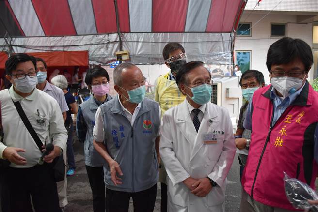 顶埔里快筛站是由苗栗县政府与慈济、苗栗县医师公会及京元电合力筹设。（谢明俊摄）