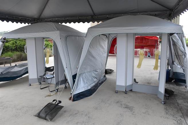 苗栗縣唯一一組移動式快篩站，近來四處奔波，（謝明俊攝）