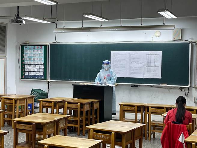 今年国中教育会考补考今天考完。（教育部提供）