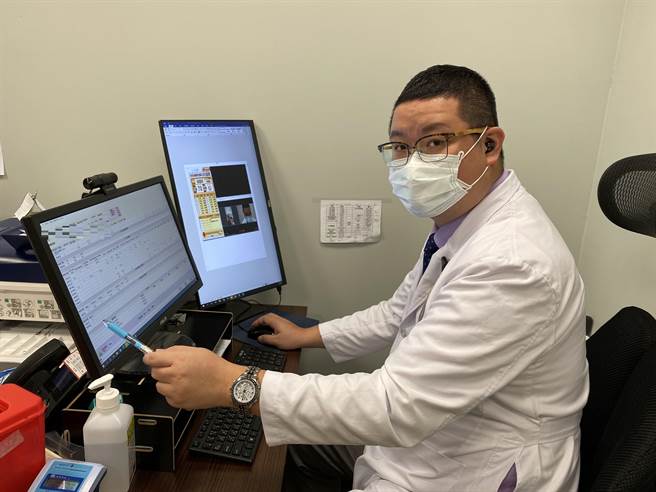 长安医院新陈代谢科医师徐盛邦呼吁，糖尿病患者若有就医需求，也可以多加利用视讯诊疗的服务，保护自己，也保护家人。（长安医院提供／冯惠宜台中传真）