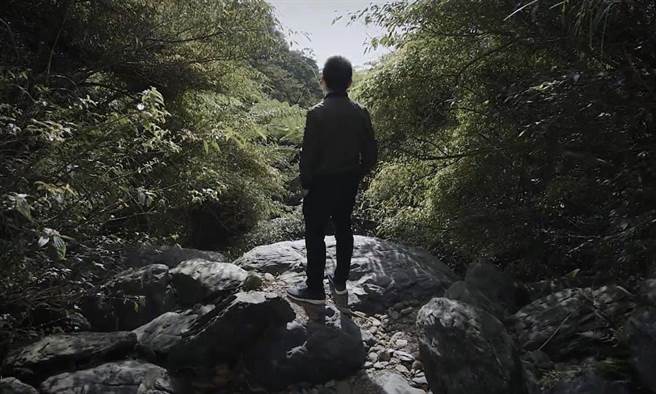 簡秀枝》「黃聲遠與田中央」落實土地情(愛傳媒提供)