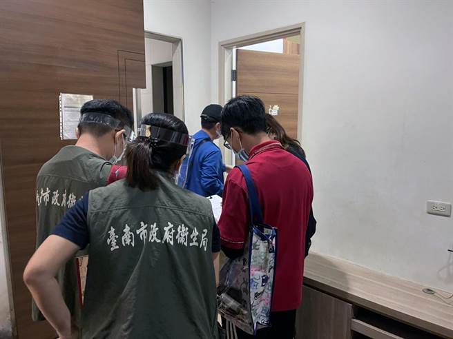 台南市政府劳工局、卫生局、警察局7日起展开「移工宿舍稽查专案」。（市府提供／洪荣志台南传真）