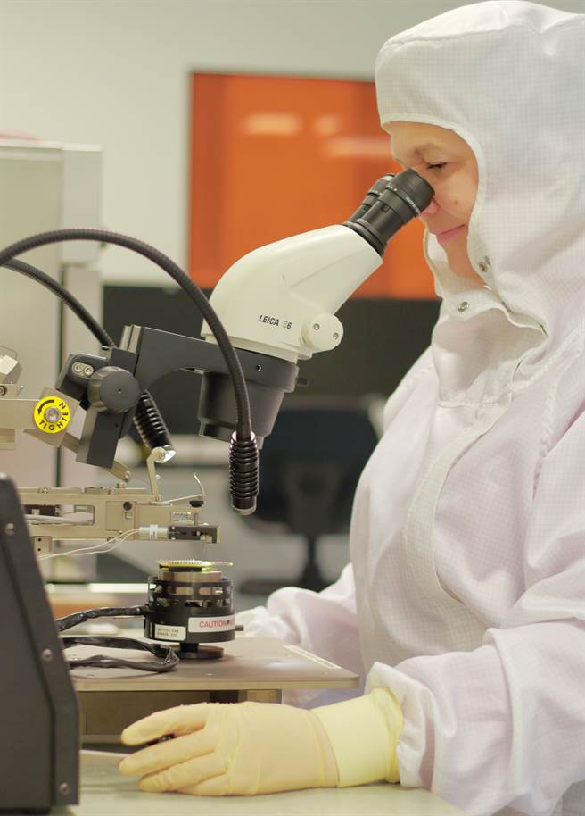 国内疫情持续升温，科技大厂无不严阵以待。（图/取自Unsplash）