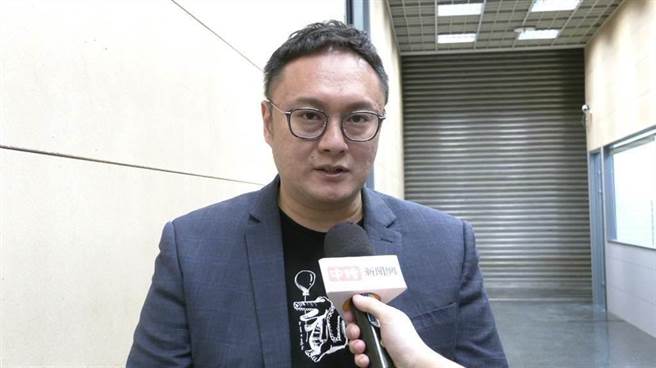 前高雄市新闻局长郑照新。（资料照片）