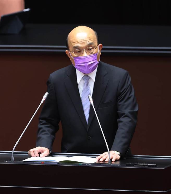 行政院长苏贞昌8日赴立法院报告纾困特别预算、疫苗採购状况及施打计画。（台北市摄影记者联谊会提供）
