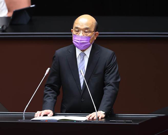 行政院长苏贞昌8日赴立法院报告纾困特别预算、疫苗採购状况及施打计画。（台北市摄影记者联谊会提供）
