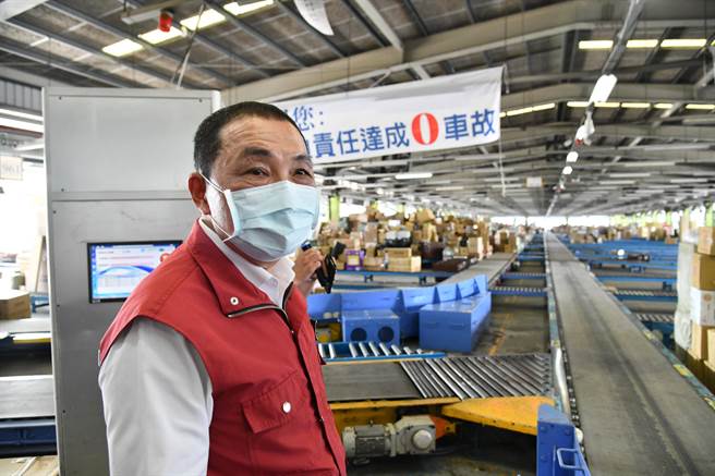 纾困普发现金？侯友宜：给基层补助越多越好。（新北市府提供／叶德正新北报导）