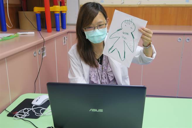 部立彰化医院特别成立「心理关怀小组」，由精神科、心理师等安排舒压课程，降低确诊者的焦虑与压力。（彰化医院提供／吴建辉彰化传真）