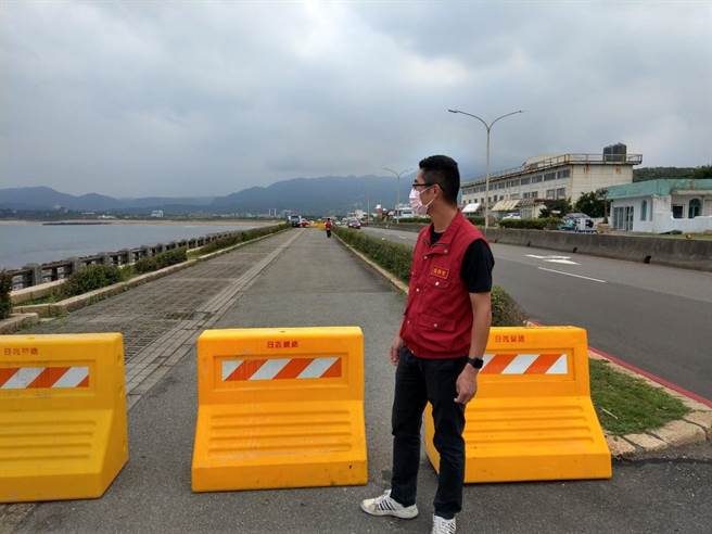中角湾至跳石海岸（台2线35公里至39公里）观海热点暂停开放。（金山区公所提供）