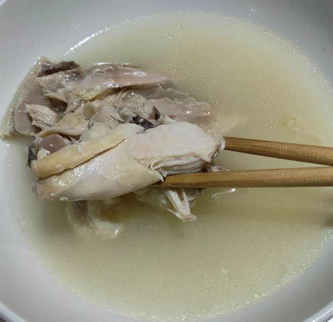 黄子佼分享他今天吃的午餐。(摘自脸书)