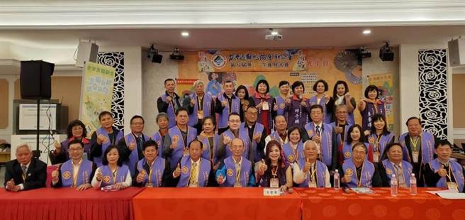 全国各县市观光协会理事长齐声向政府提出建言，请求政府加速购买疫苗、加速纾困，全民共同努力防疫，一起挺过疫情下半场，重拾台湾的幸福与荣耀！（台湾区观光协会联合会提供）