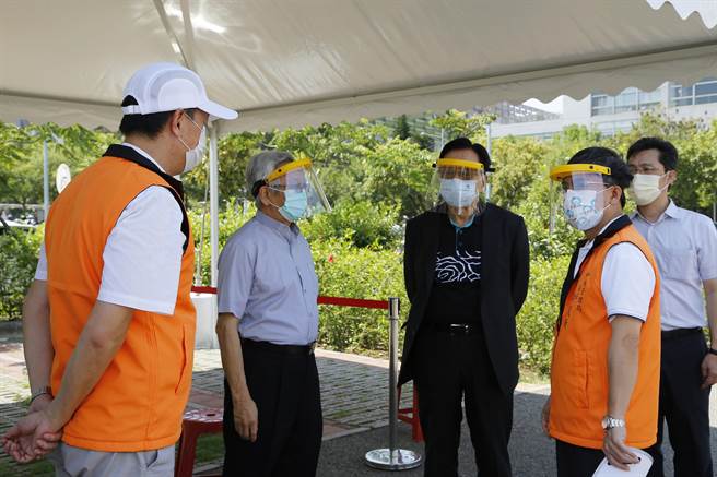 中科筛检站结合中国医药大学附设医院及园区内金可国际、和大工业、友达光电及及台积电等厂商的经费及器材支援。（卢金足摄）