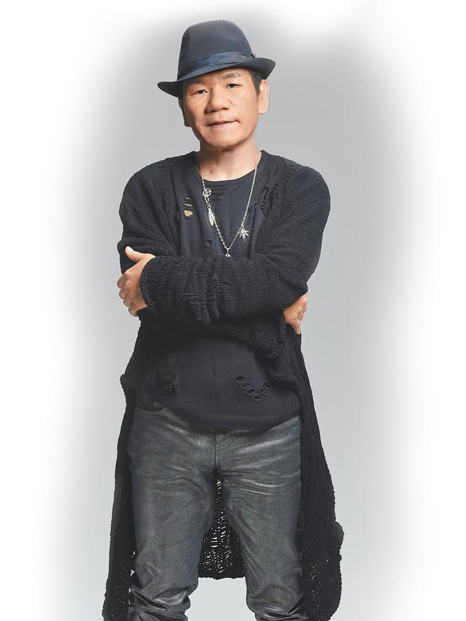 赵传新歌唱着人生高低潮的心情转折。（旋风音乐提供）