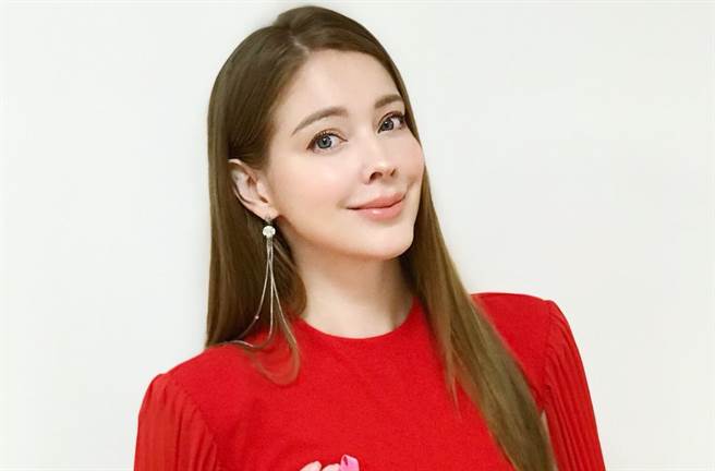 艺人安妮来台湾9年，去年拿到了台湾永久居留证。（图/安妮 脸书）