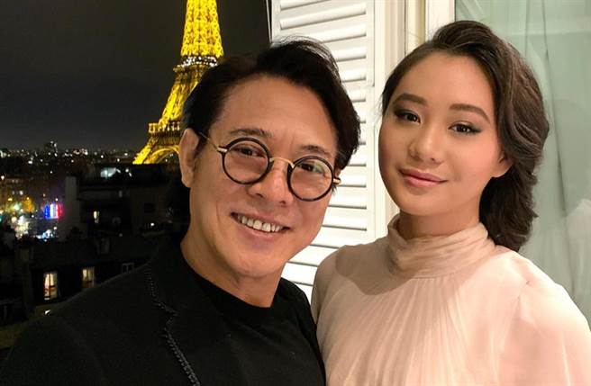 李连杰小女儿Jada近日从高中毕业。（图／翻摄自_jadali_ IG）