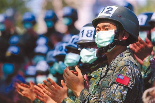 不满防疫禁令国军反弹   民进党团：现在最好的保家卫国责任就是不要随意的移动。本报资料照