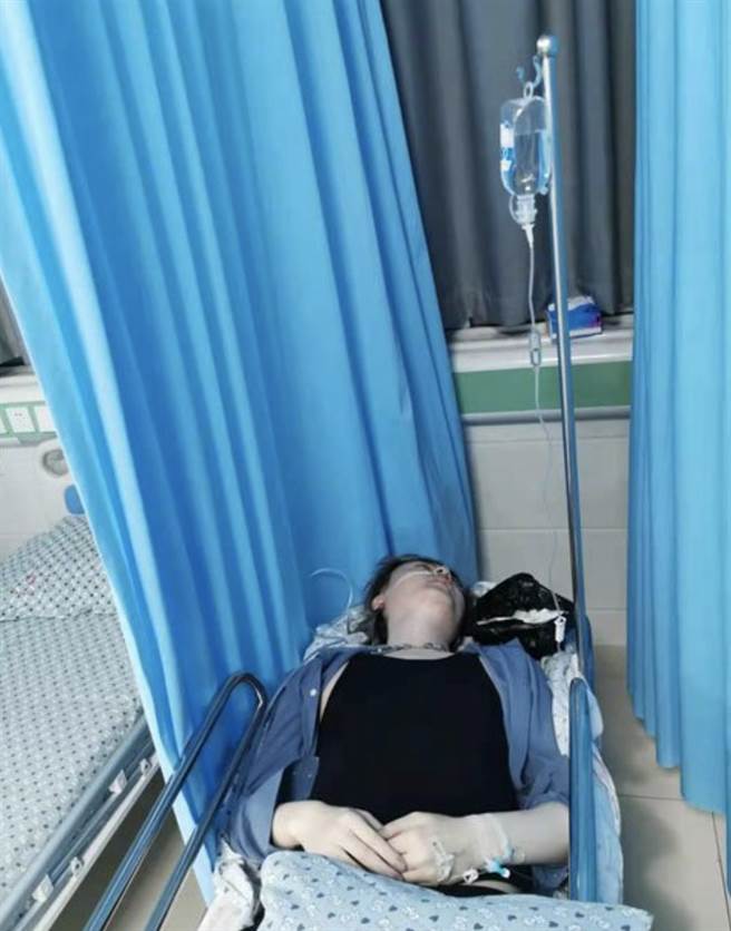 洪卓立送医后情况逐渐稳定。（图/翻摄自中国报）