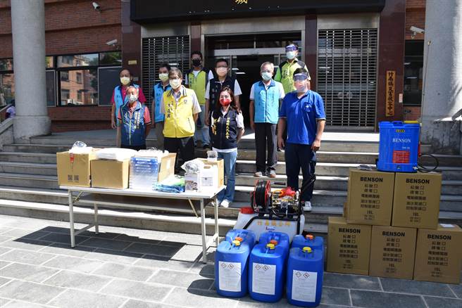 竹南鎮公所採購清消設備一批，將發給各里同步展開全鎮大消毒。（謝明俊攝）