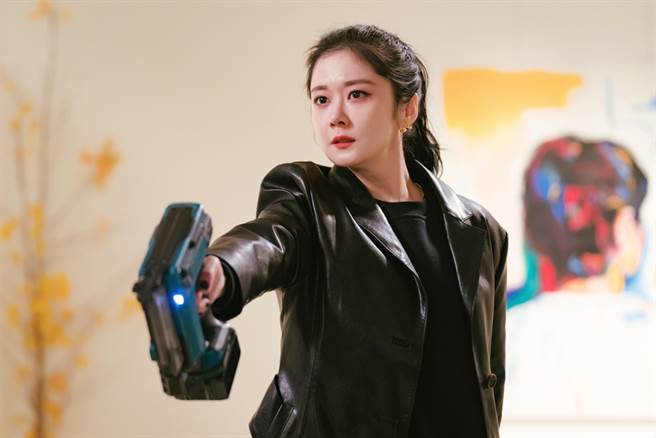 張娜拉認拍戲遇到超自然現象。（圖／龍華電視提供）