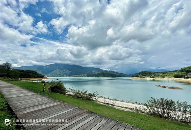 日月潭藉由梅雨大进补，蓄水量已回升突破50%大关。(图／日月潭管理处)