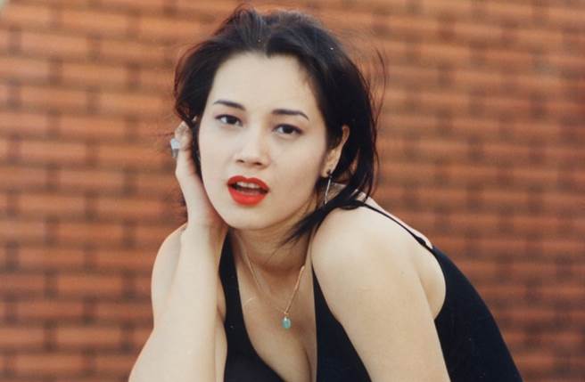 郑艷丽息影多年，近年改行回越南开咖啡店。(本报系资料照)