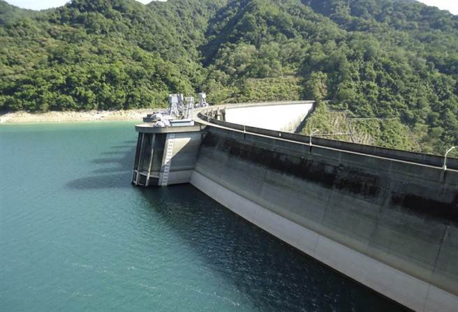 翡翠水库连8年卡尔森优氧指数(CTSI)都在40以下，属于优良水质，更是全台唯一保持此纪录的水库。(图／翡翠水库管理局)