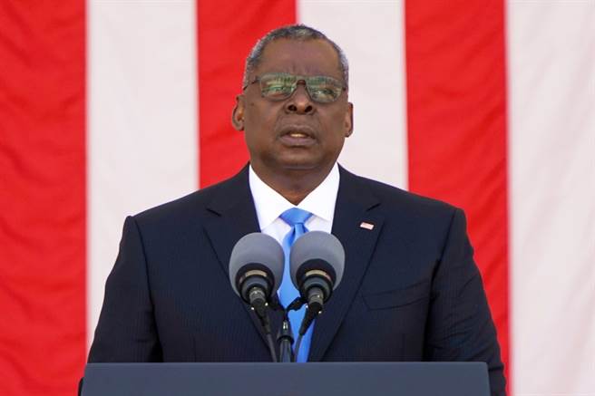 美國國防部長奧斯汀（Lloyd Austin）9日指示五角大廈，將中國大陸及其軍事建設議題列為美國國防政策的首要重點，以加強因應大陸構成的挑戰。（資料照／路透社）